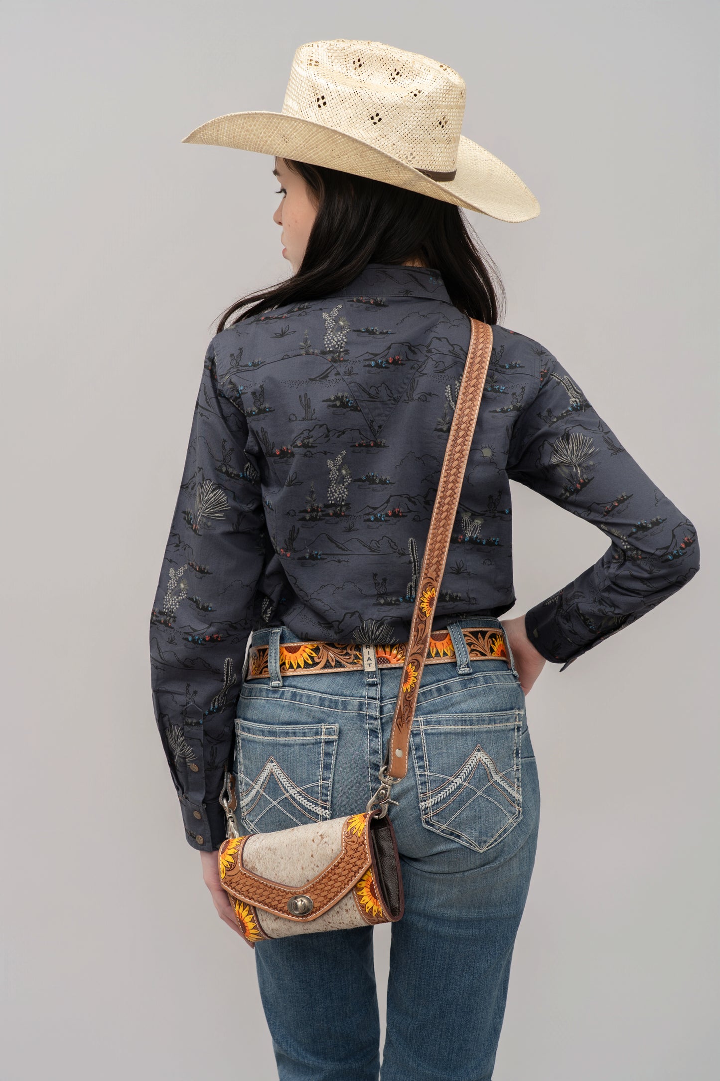 Outback King | Cowgirl Classic Shirt | Desert Nights